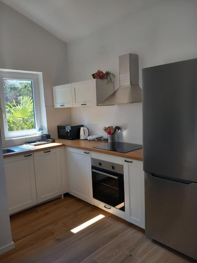 Apartmani Luni Premantura Luaran gambar